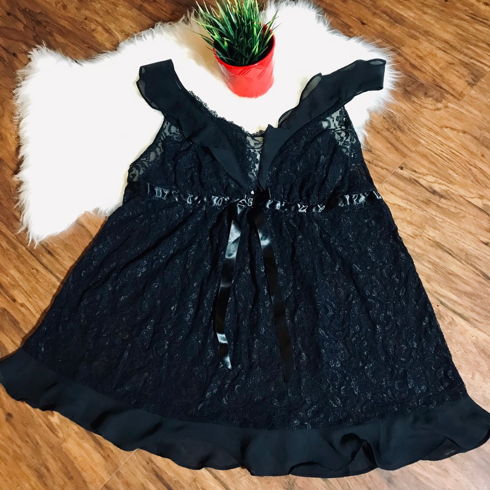 Women's Plus Size Black Lace Nightie 22/24W